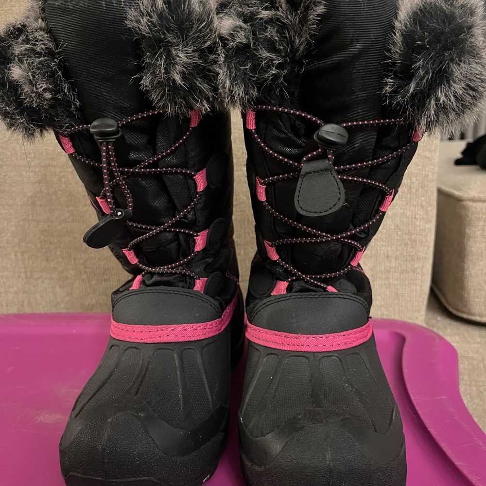 Little girl winter boots